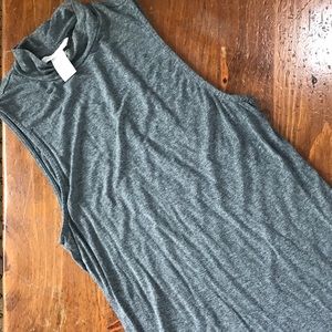 H&M grey sleeveless mockneck top